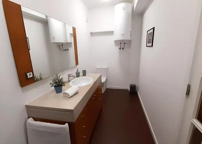 Downtown Main Str Apartman *